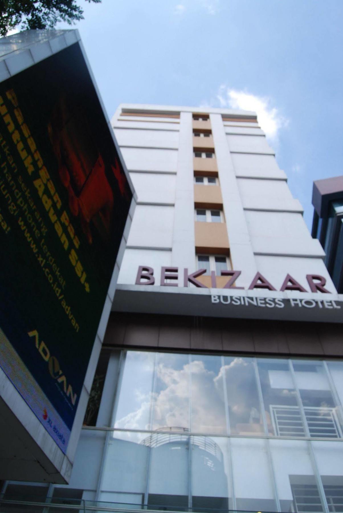 Bekizaar Hotel Surabaya Exterior foto
